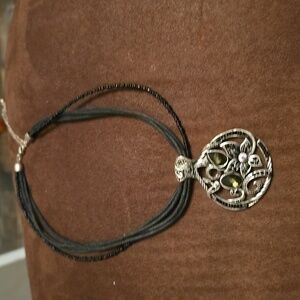 Elegant Black and Silver Pendant Necklace